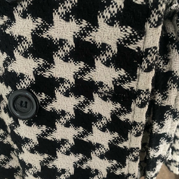Black and White Houndstooth Coat - Picture 7 of 8